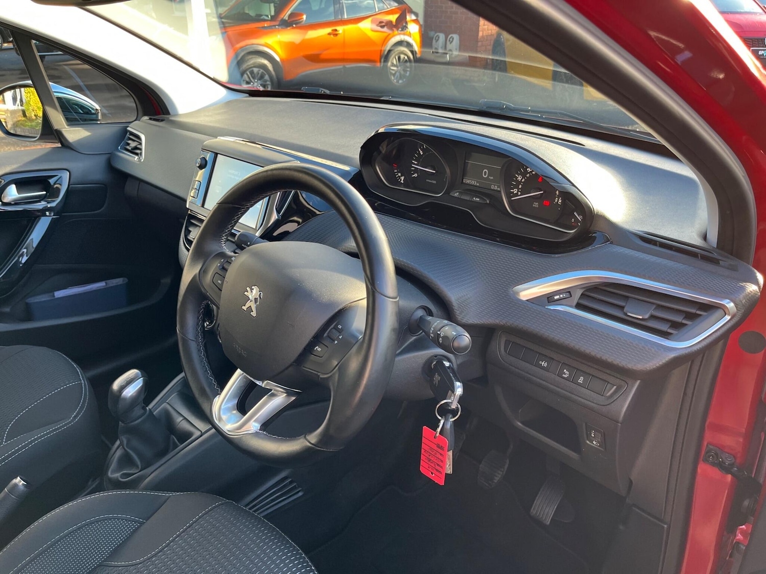 Used Peugeot 208 2016 for sale - 76572867: Photo 16