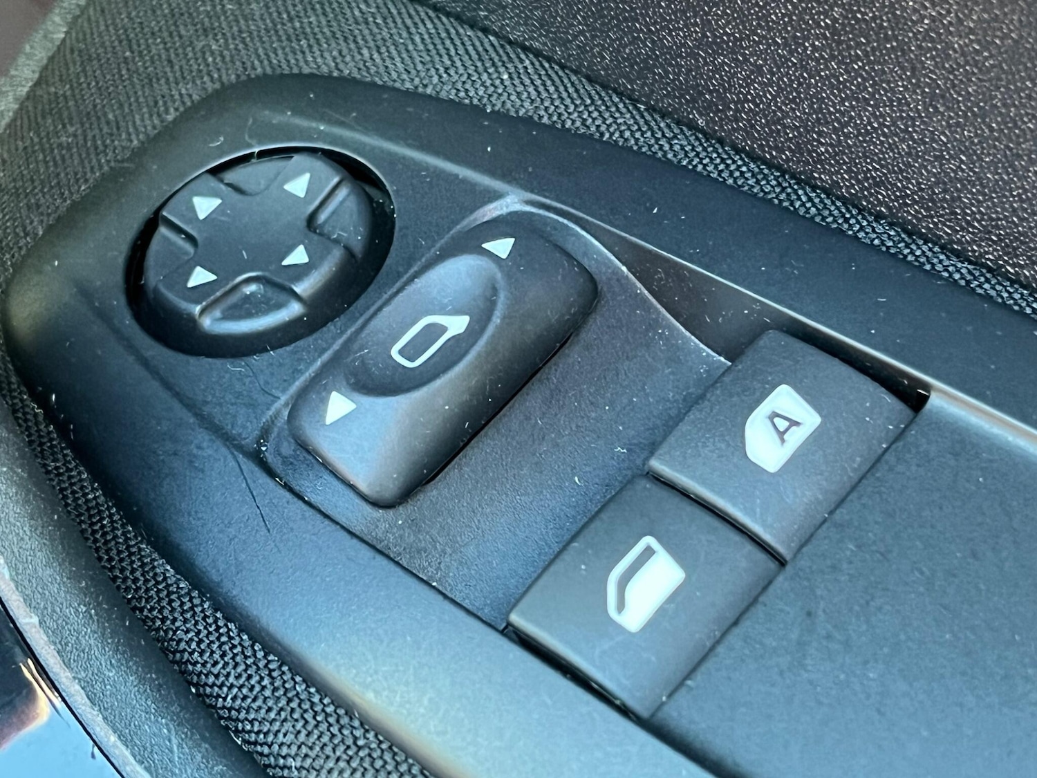 Used Peugeot 208 2016 for sale - 76572867: Photo 21