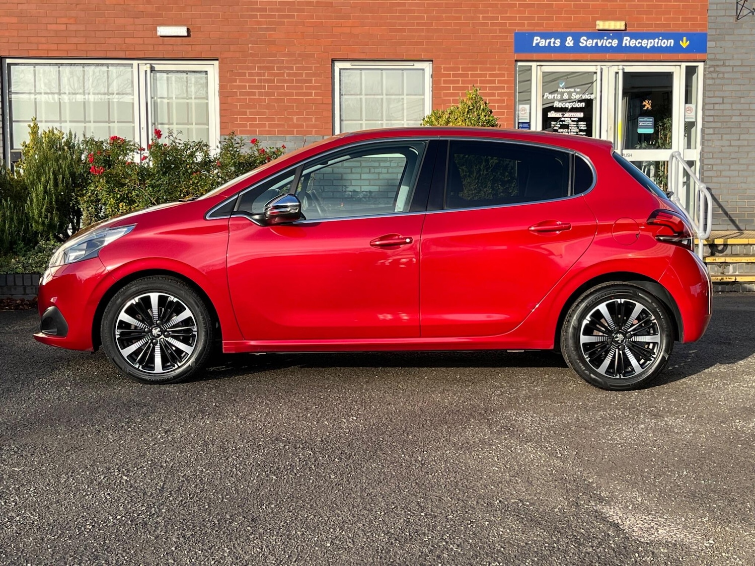 Used Peugeot 208 2016 for sale - 76572867: Photo 28