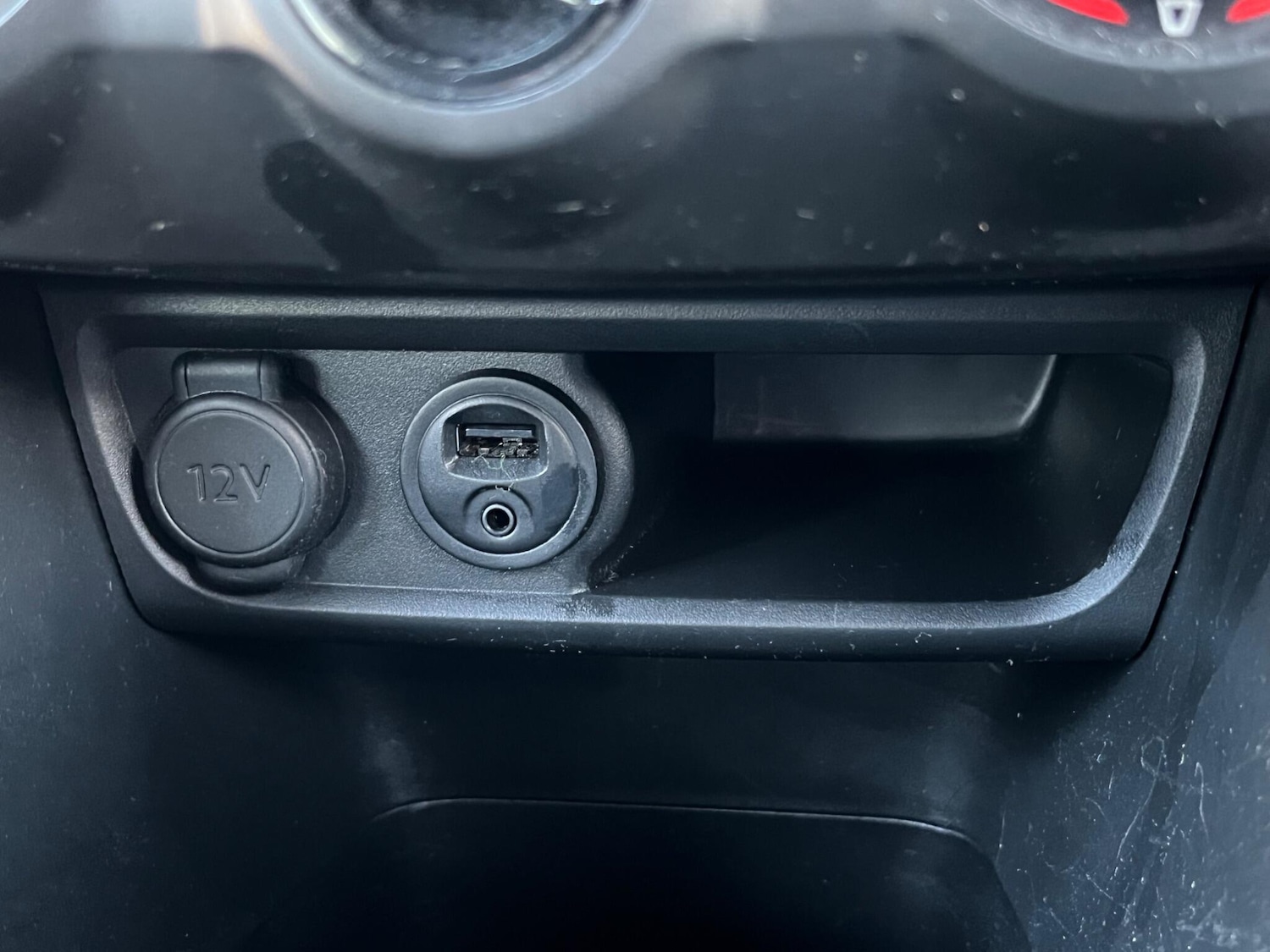 Used Peugeot 208 2016 for sale - 76572867: Photo 36