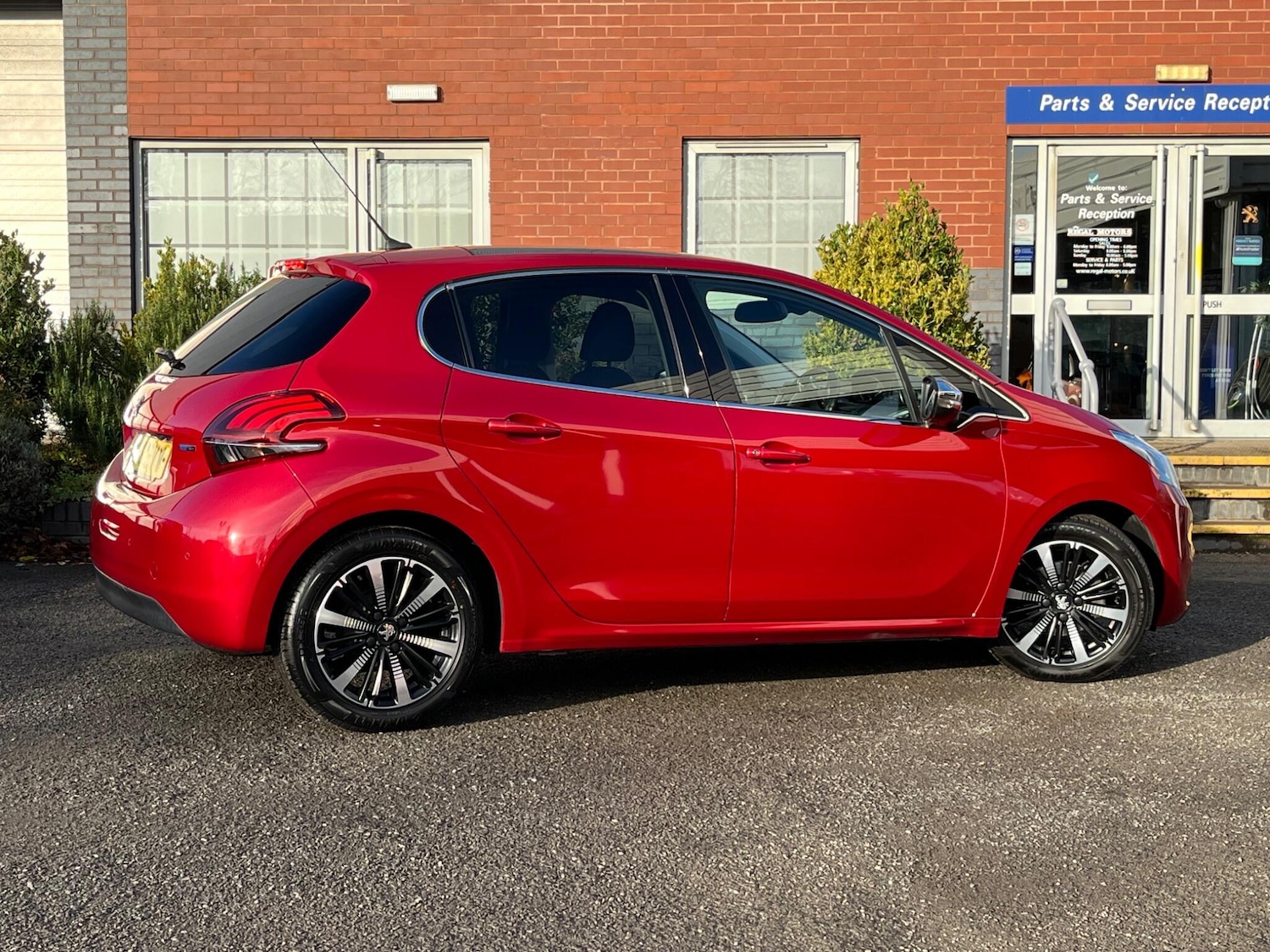 Used Peugeot 208 2016 for sale - 76572867: Photo 47