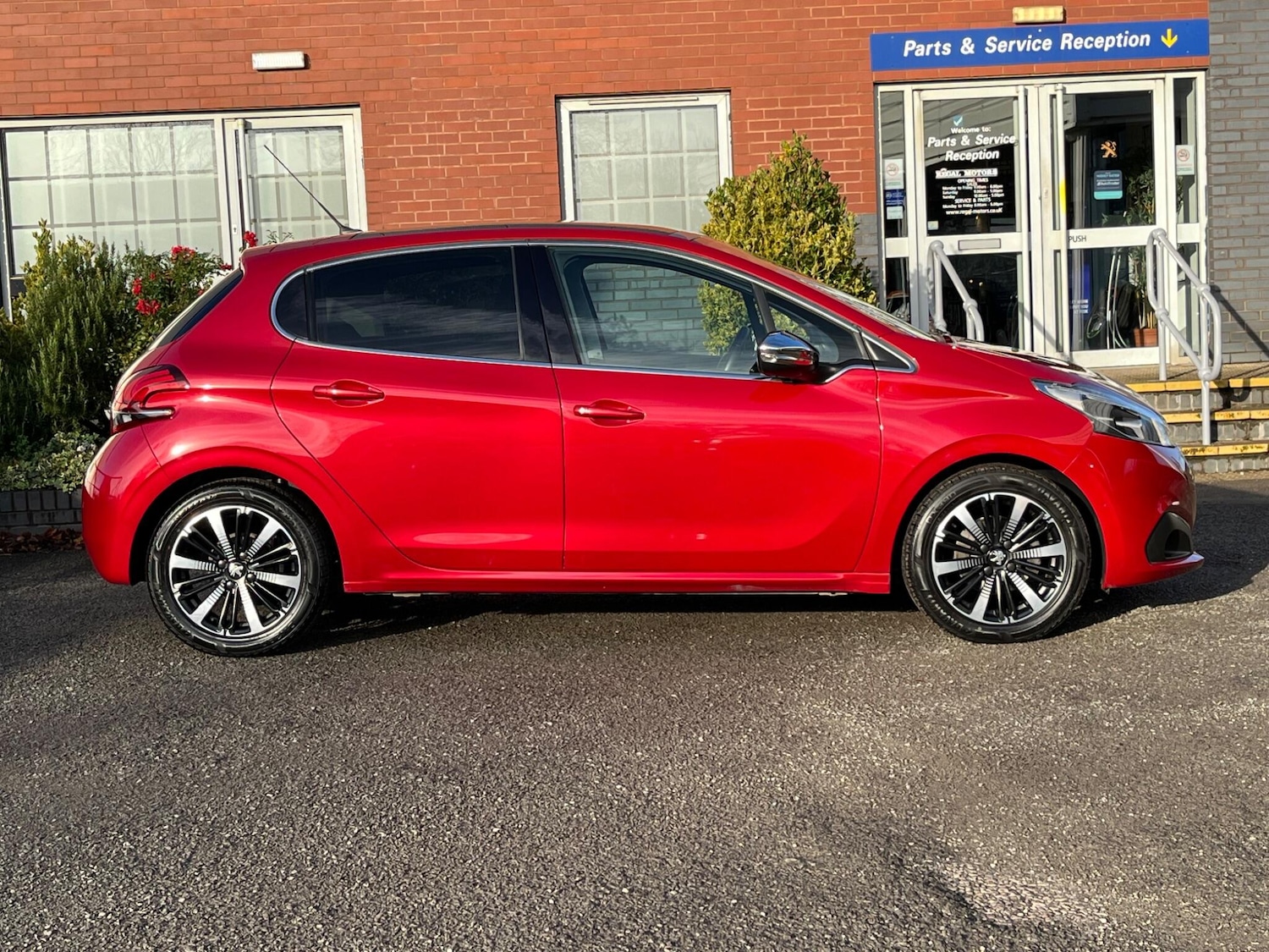 Used Peugeot 208 2016 for sale - 76572867: Photo 6