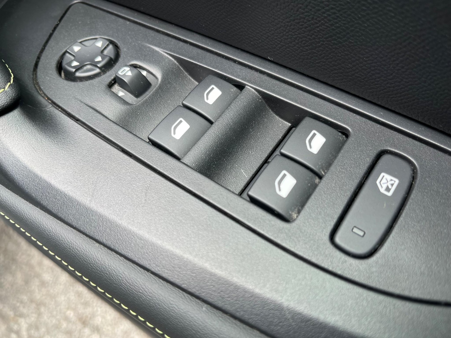 Used Peugeot 2008 2023 for sale - 76189955: Photo 26