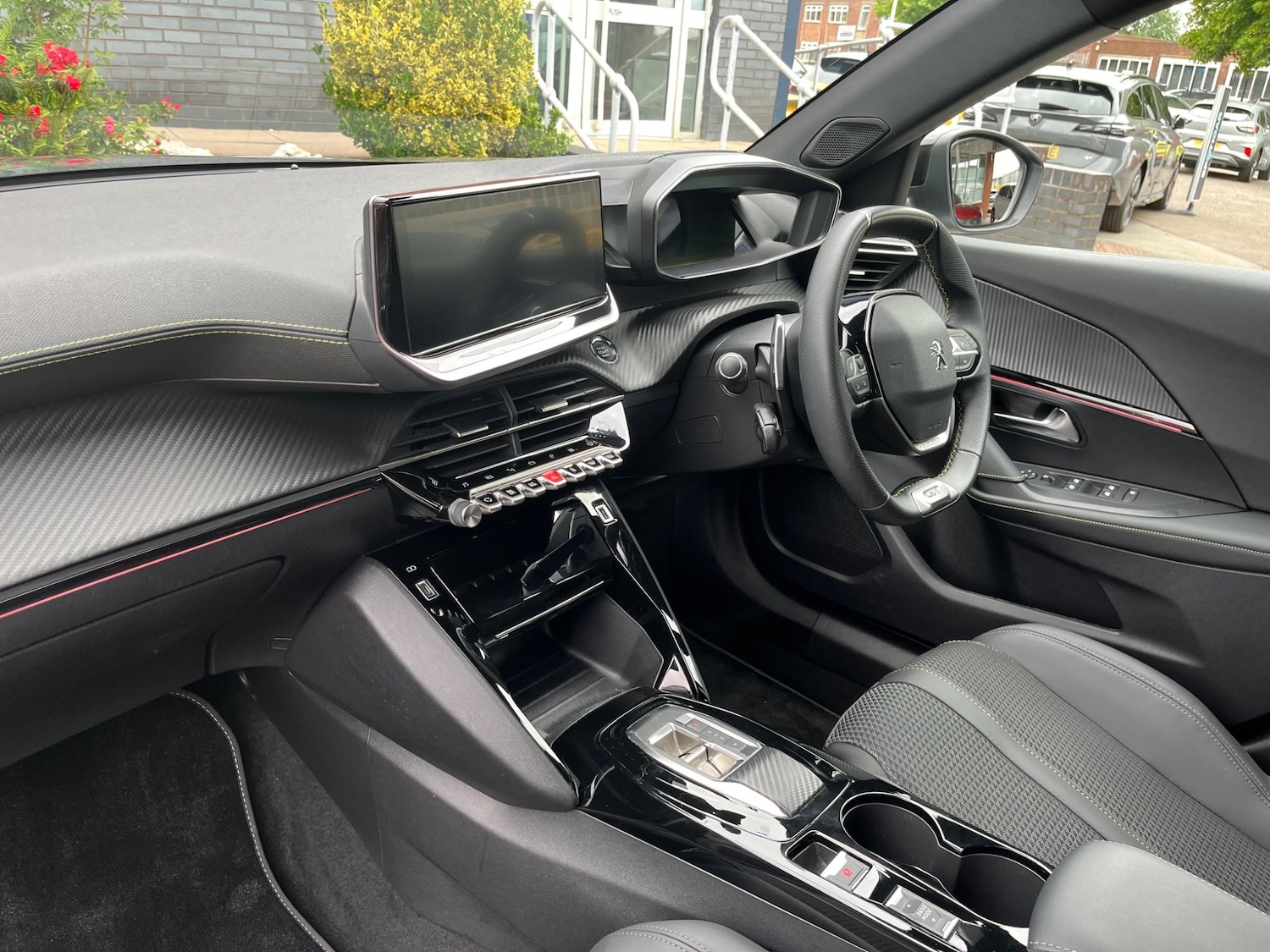 Used Peugeot 2008 2023 for sale - 76189955: Photo 5