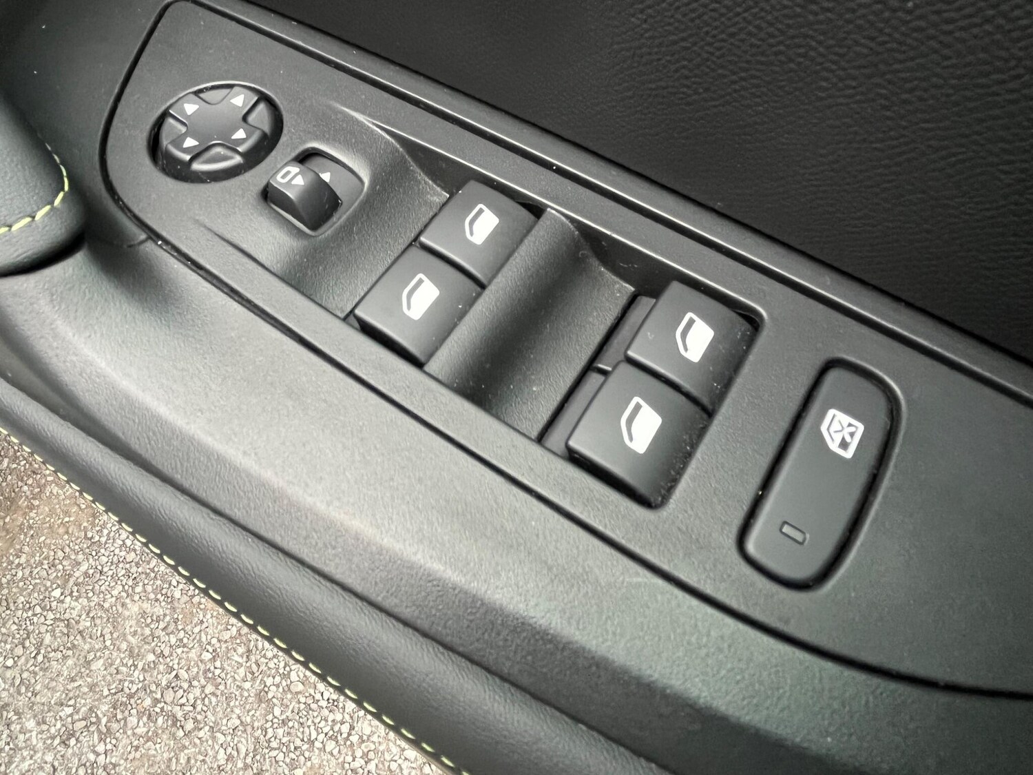 Used Peugeot 2008 2022 for sale - 76283739: Photo 25