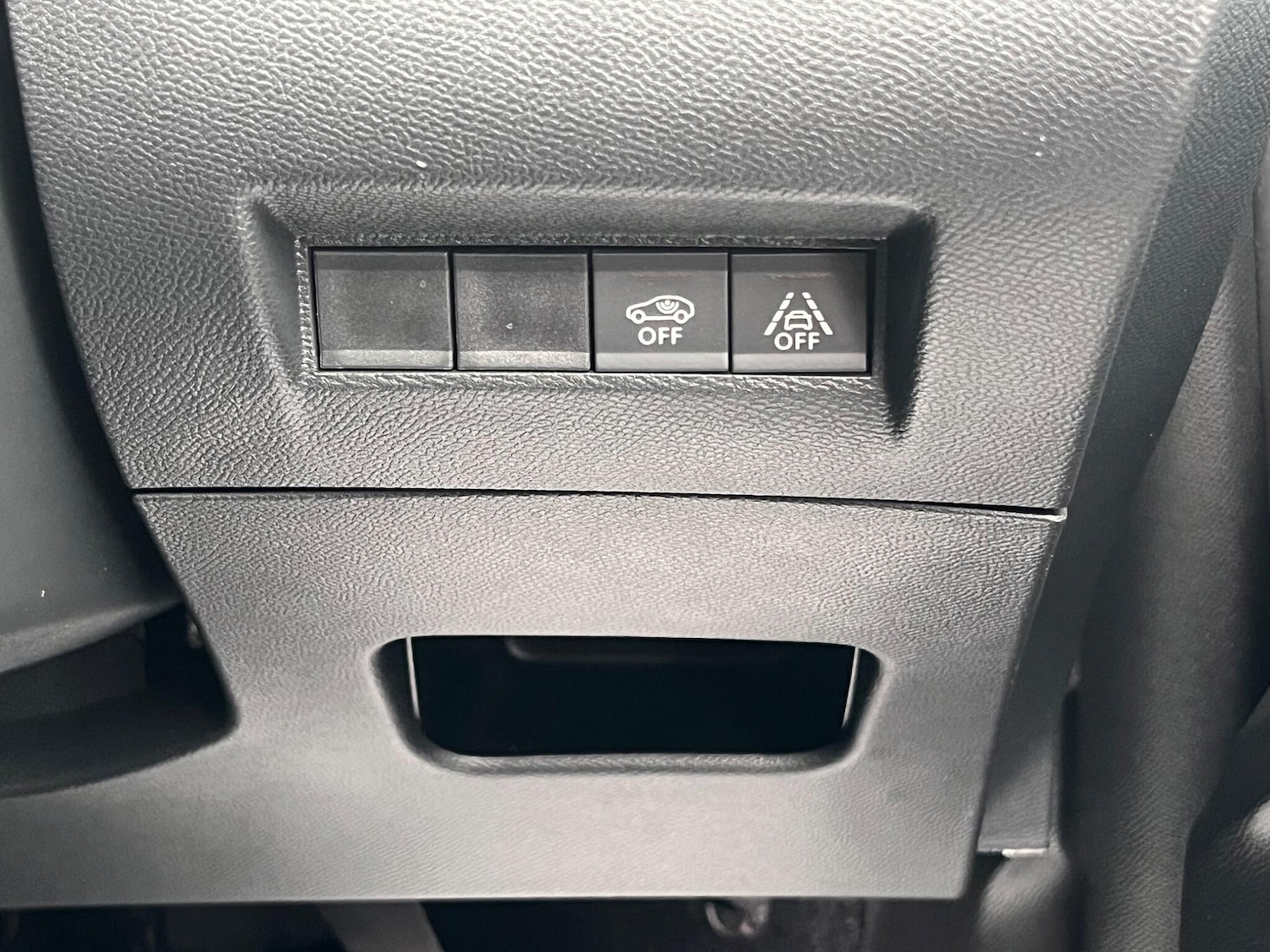 Used Peugeot 2008 2023 for sale - 76190046: Photo 59