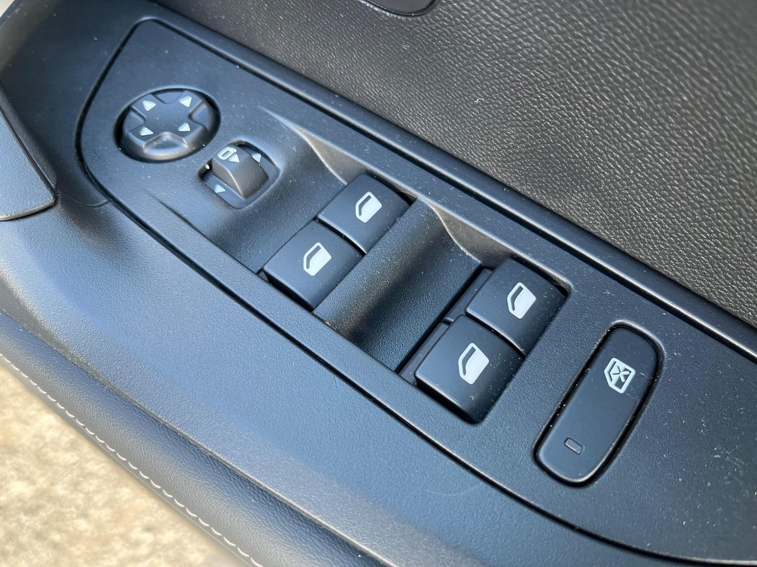 Used Peugeot 2008 2024 for sale - 76389028: Photo 31