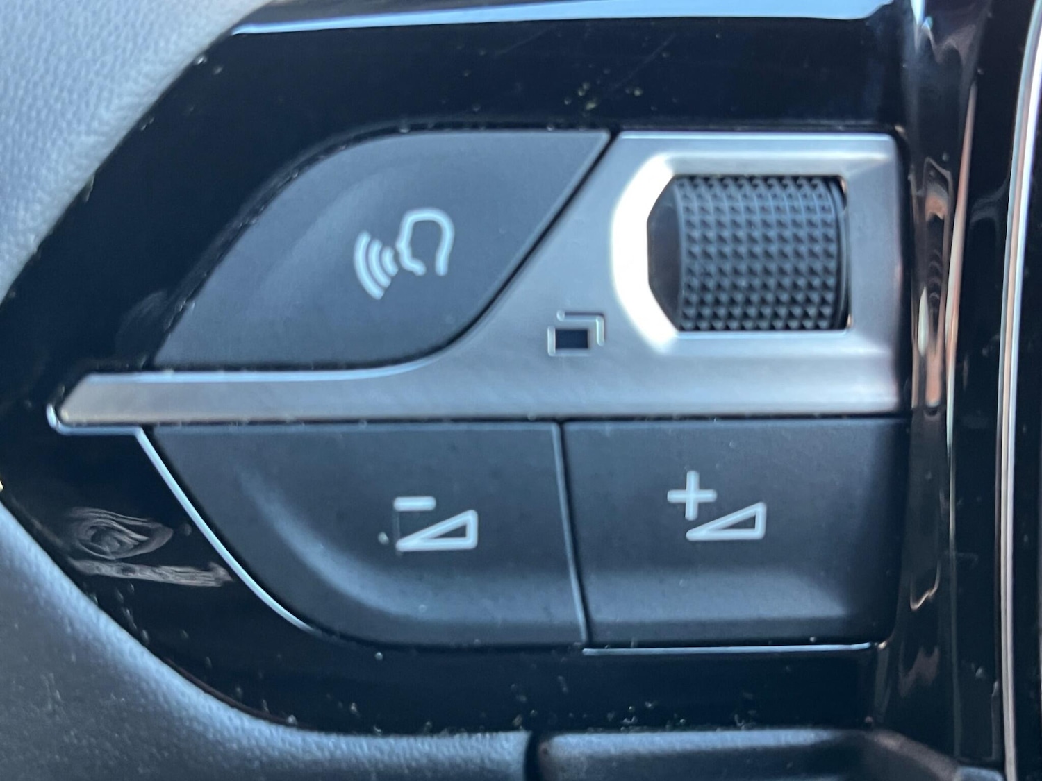 Used Peugeot 2008 2024 for sale - 76389028: Photo 40