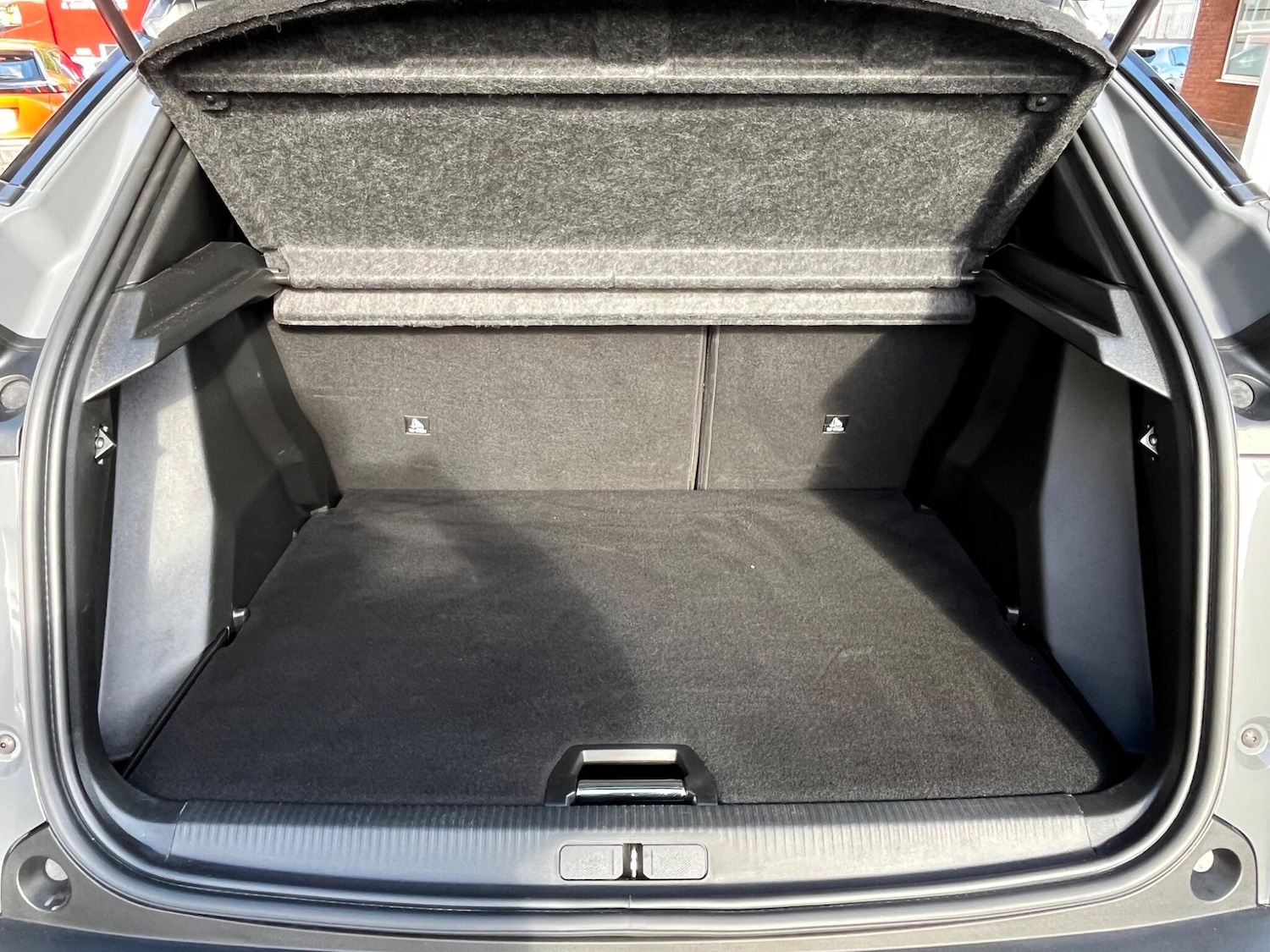 Used Peugeot 2008 2024 for sale - 76389028: Photo 9