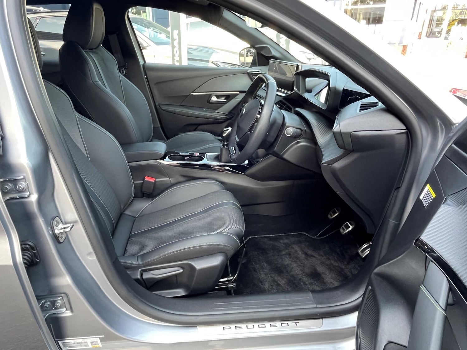 Used Peugeot 208 2024 for sale - 76189260: Photo 13