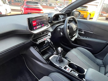 Used Peugeot 208 2024 for sale - 76189260: Photo 3