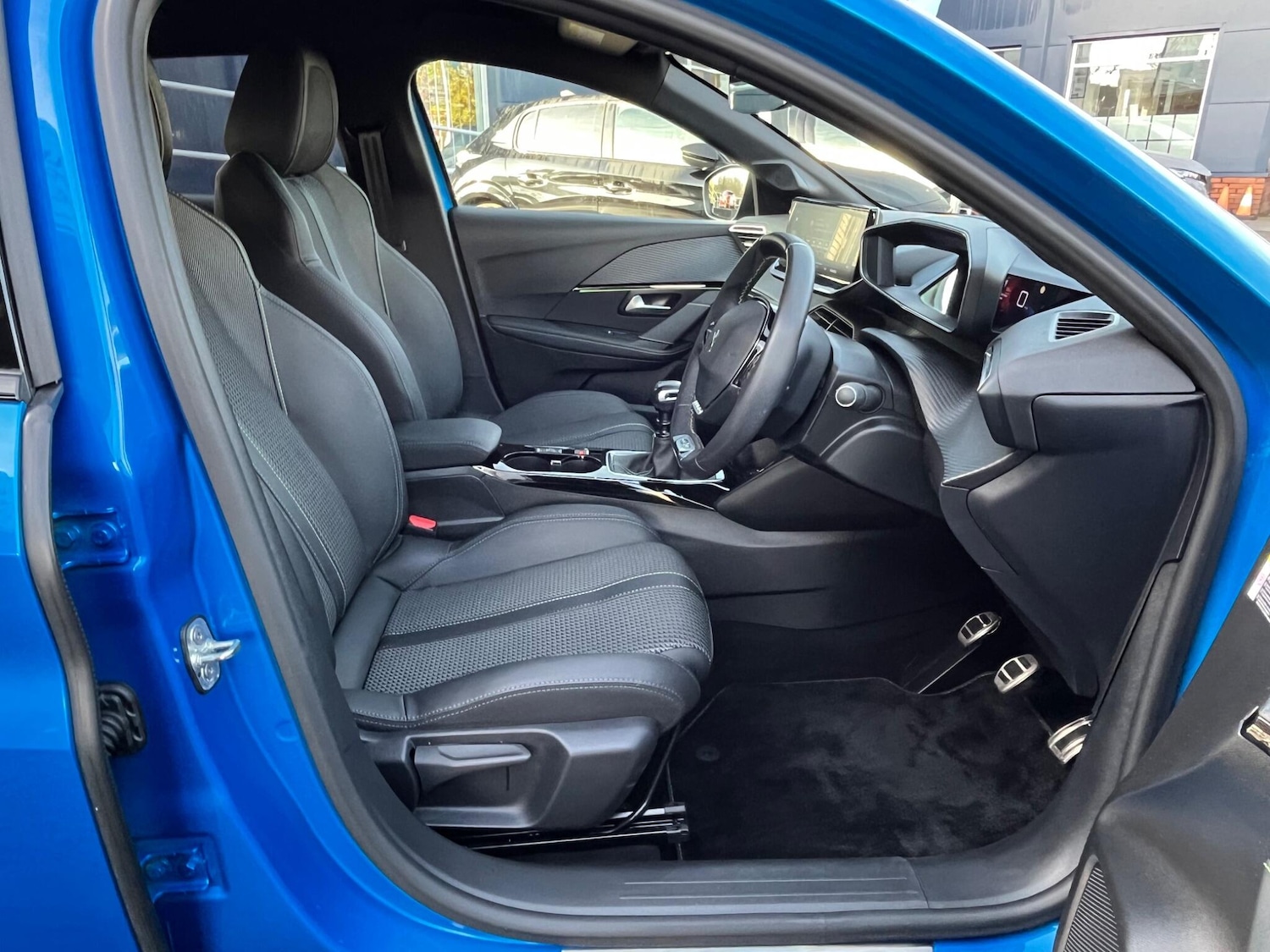 Used Peugeot 208 2022 for sale - 76620476: Photo 13