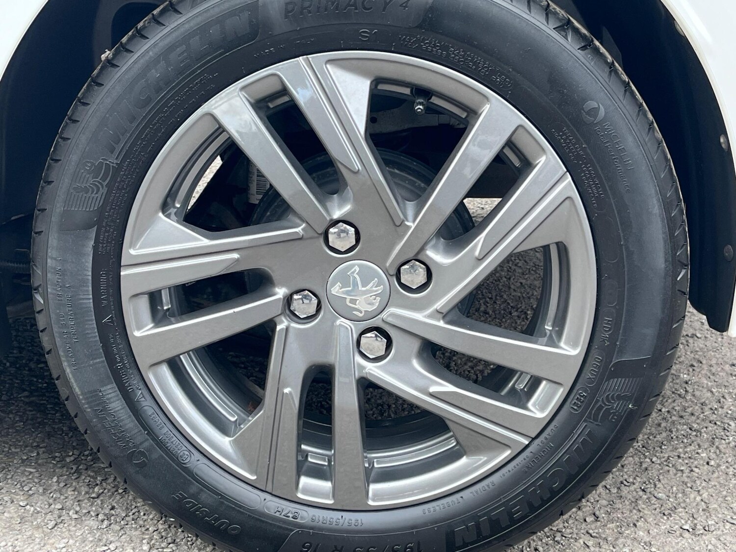 Used Peugeot 208 2022 for sale - 76189182: Photo 14