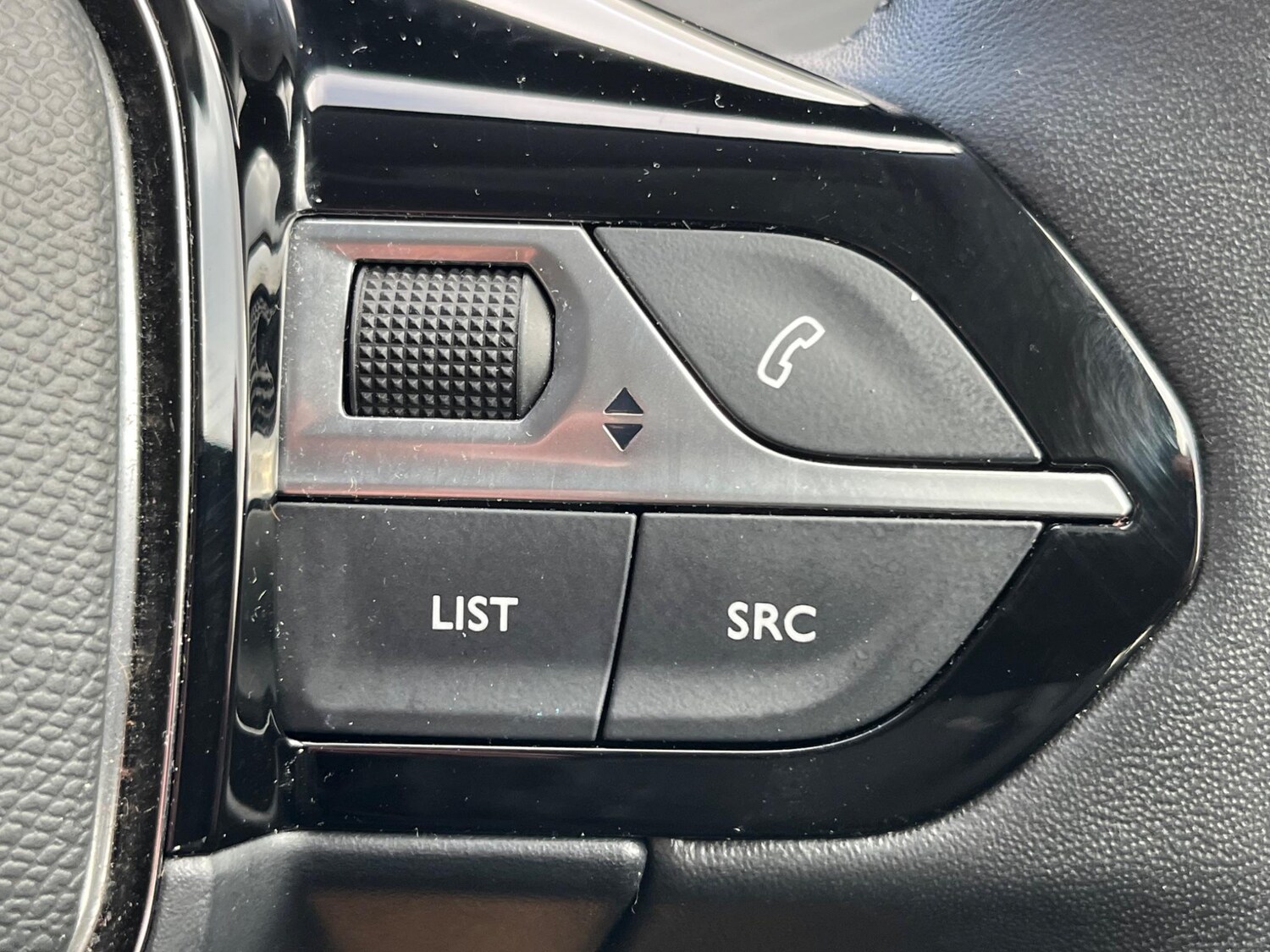 Used Peugeot 208 2022 for sale - 76189182: Photo 42