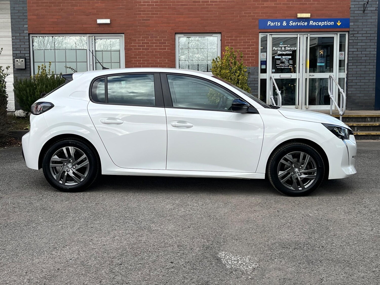 Used Peugeot 208 2022 for sale - 76189182: Photo 7