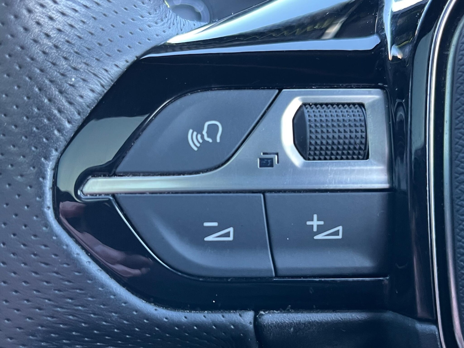 Used Peugeot 2008 2020 for sale - 76307881: Photo 60