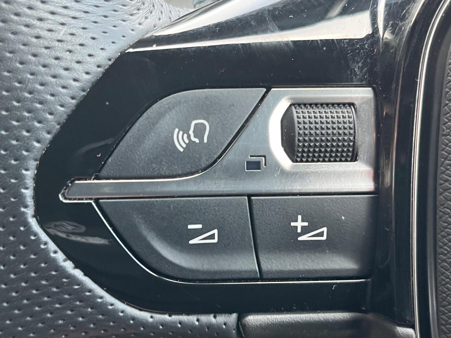 Used Peugeot 2008 2022 for sale - 76432825: Photo 49