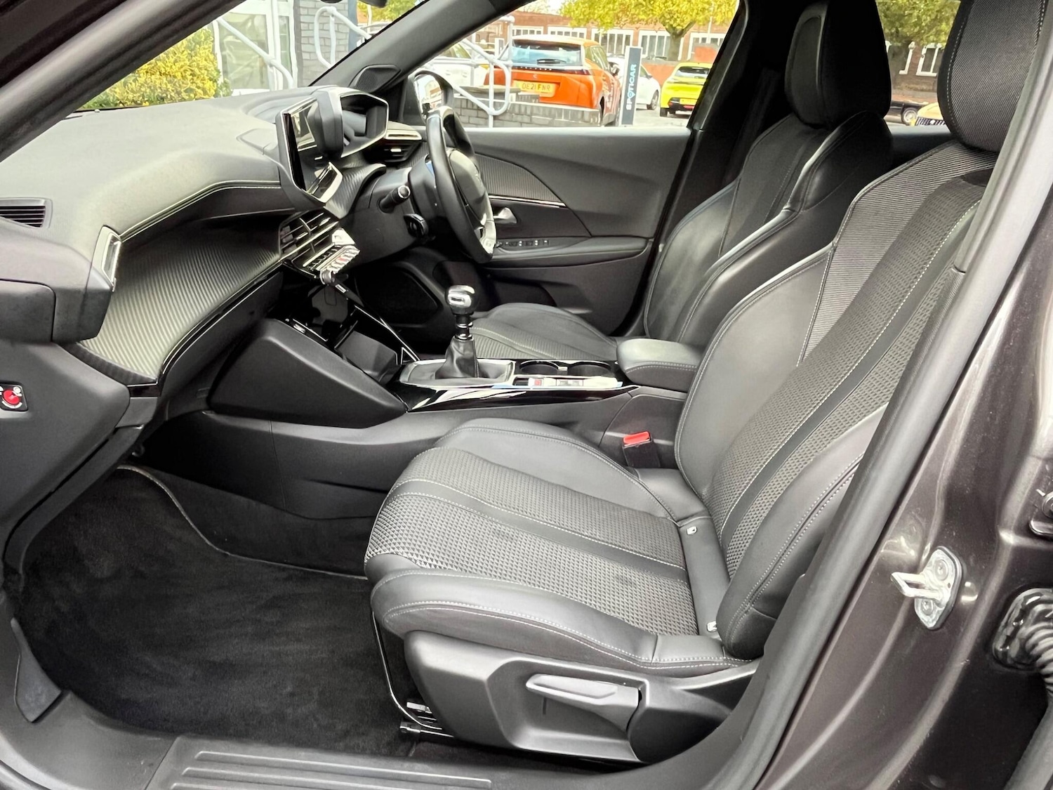 Used Peugeot 2008 2022 for sale - 76432825: Photo 61