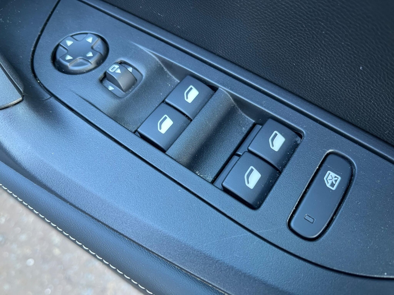Used Peugeot 2008 2024 for sale - 76188859: Photo 30