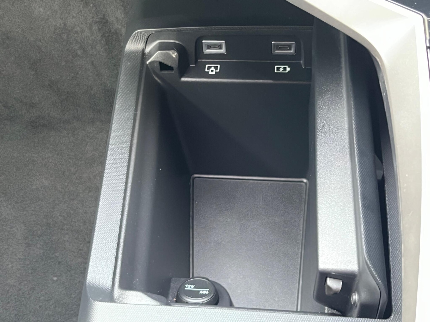 Used Peugeot 3008 2024 for sale - 76715275: Photo 41