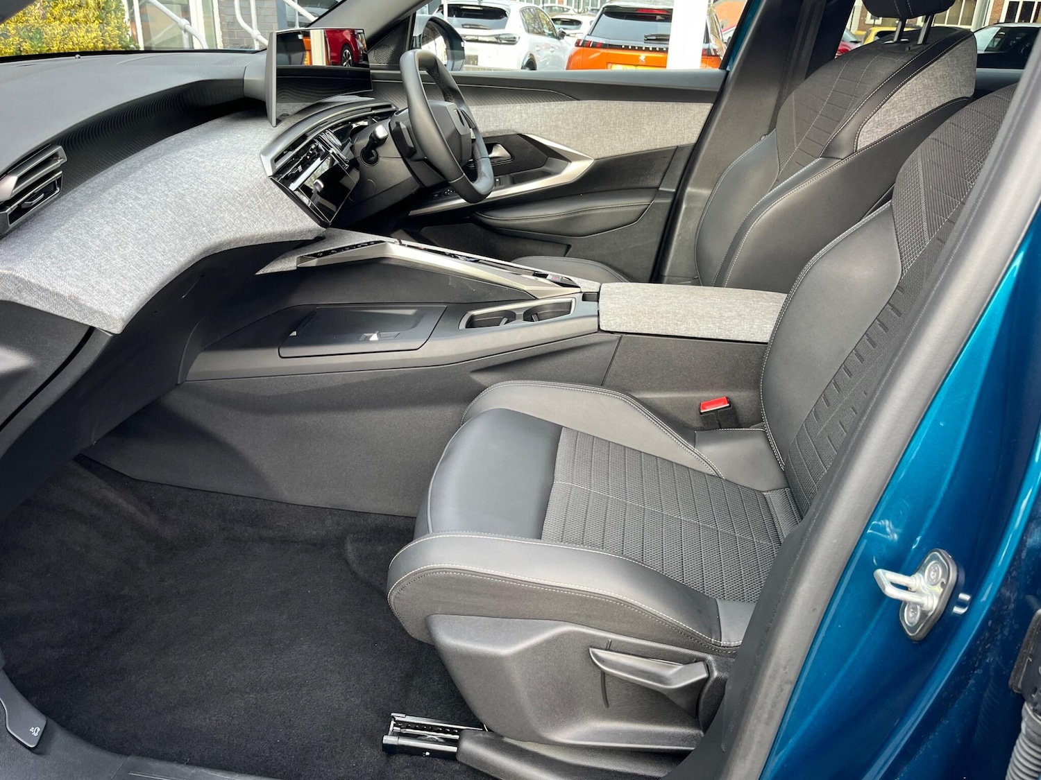 Used Peugeot 3008 2024 for sale - 76715275: Photo 54