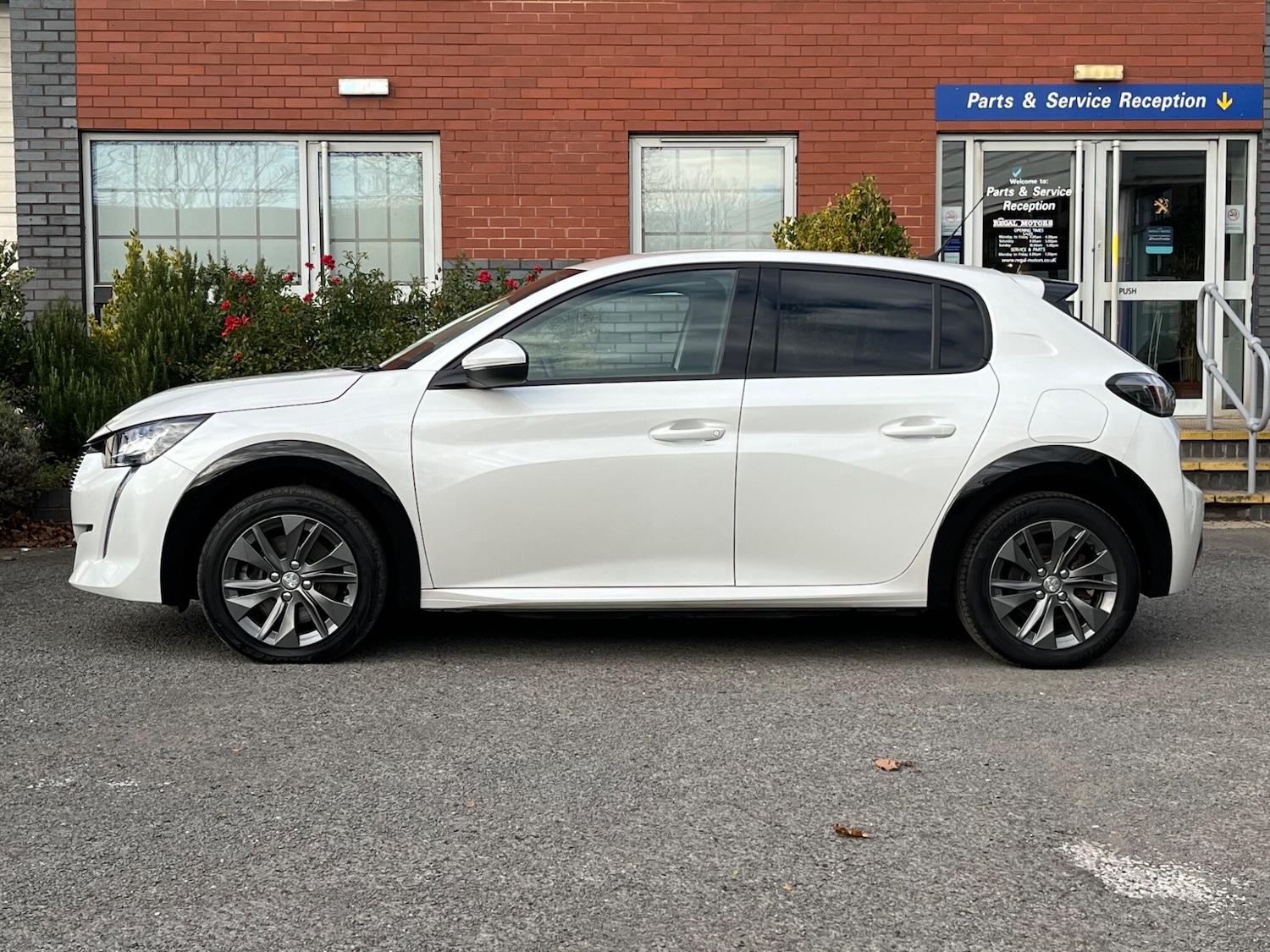 Used Peugeot E-208 2021 for sale - 76613350: Photo 34