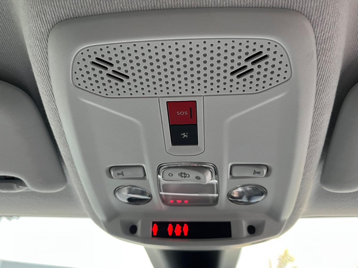 Used Peugeot E-208 2021 for sale - 76613350: Photo 54