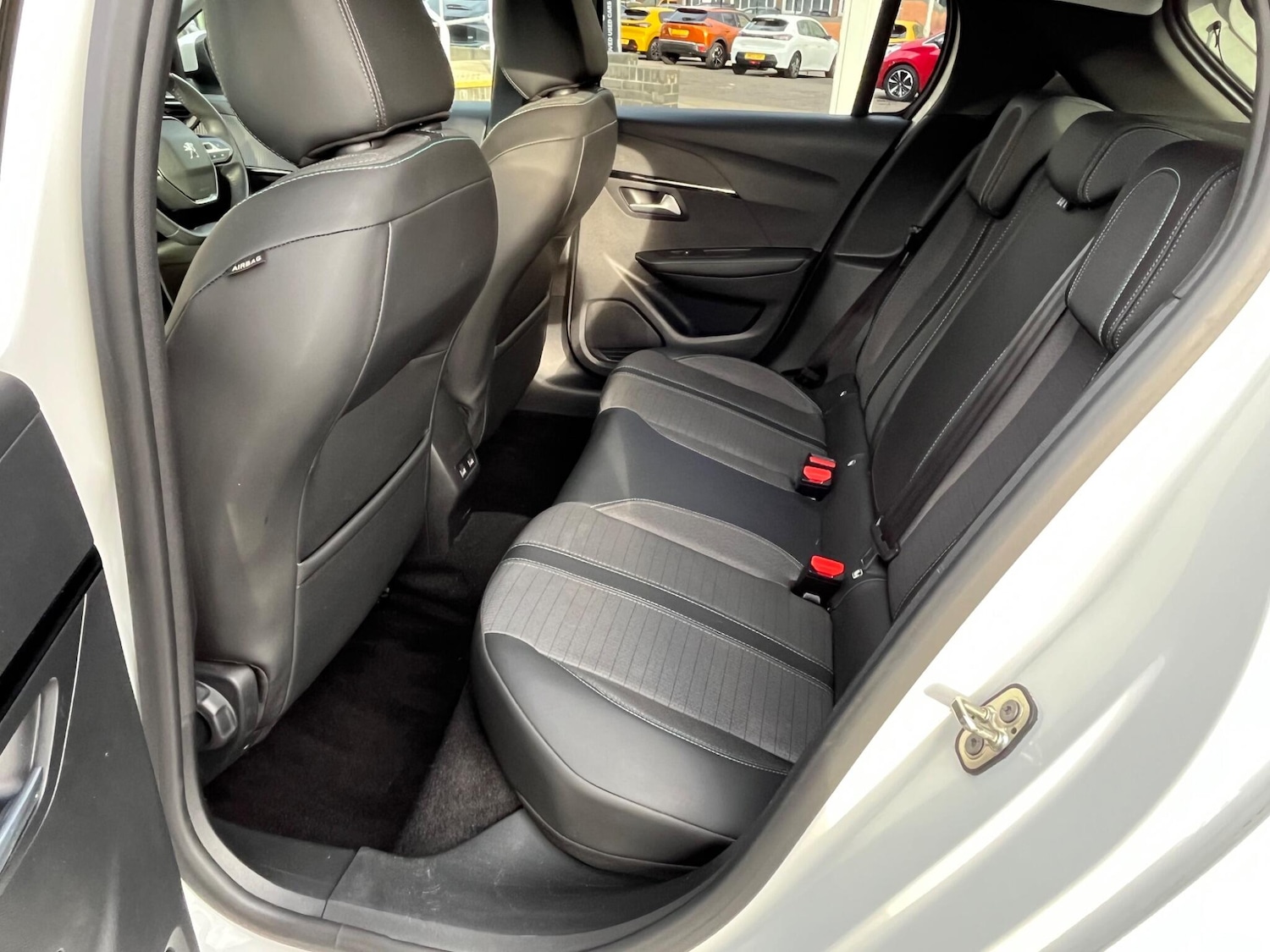 Used Peugeot E-208 2021 for sale - 76613350: Photo 56