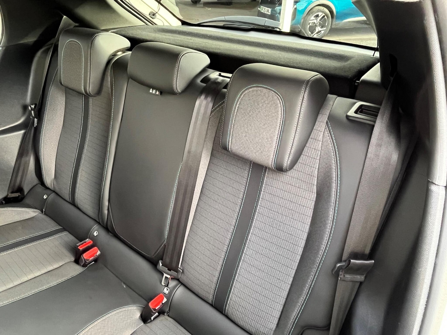 Used Peugeot E-208 2021 for sale - 76613350: Photo 9