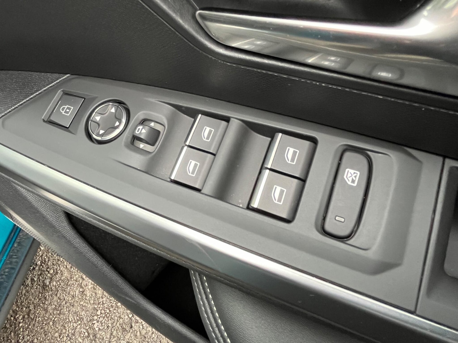 Used Peugeot 3008 for sale - 76727350: Photo 31