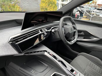 Used Peugeot 3008 2024 for sale - 76727350: Photo