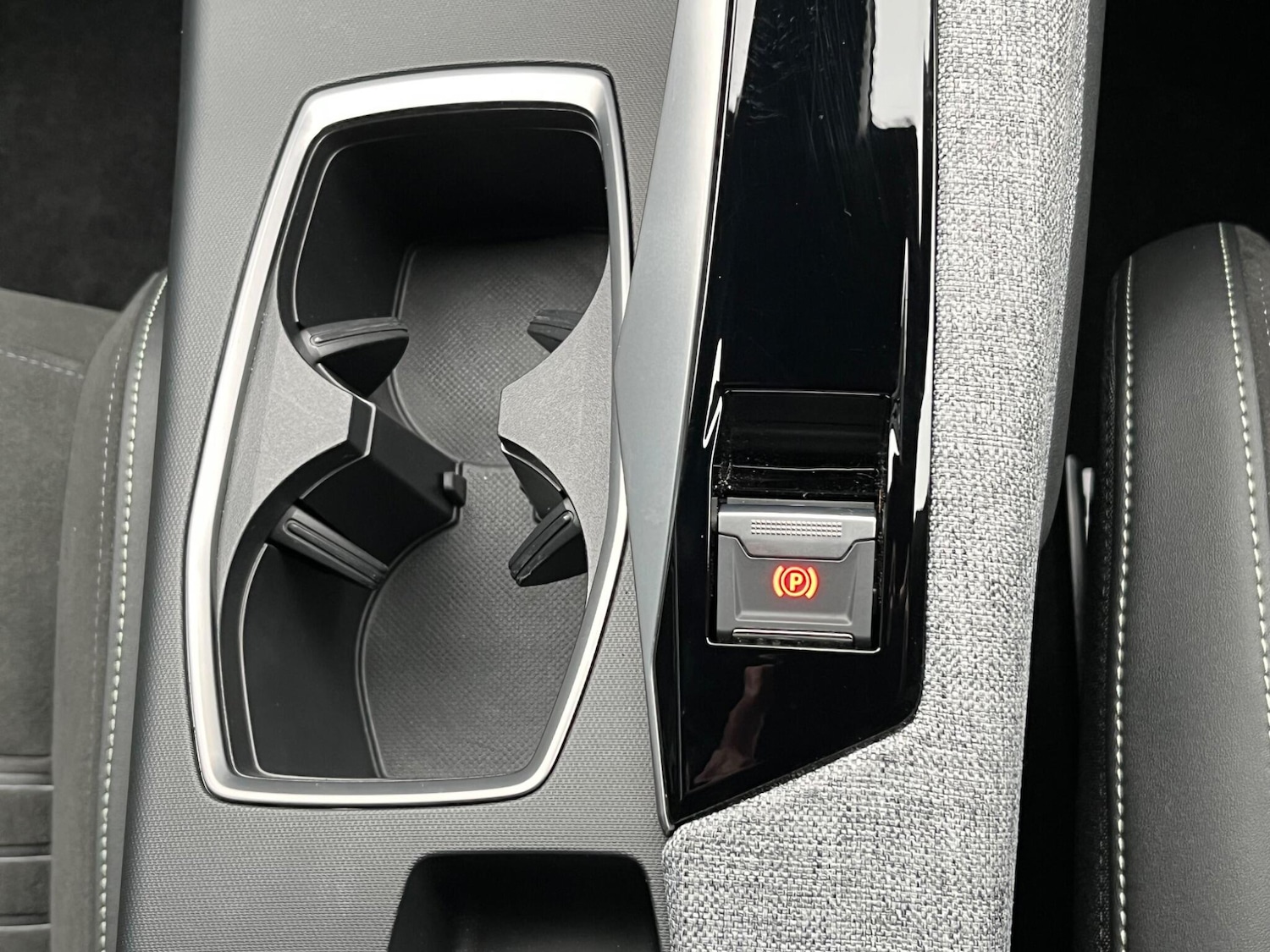 Used Peugeot 3008 for sale - 76727350: Photo 45