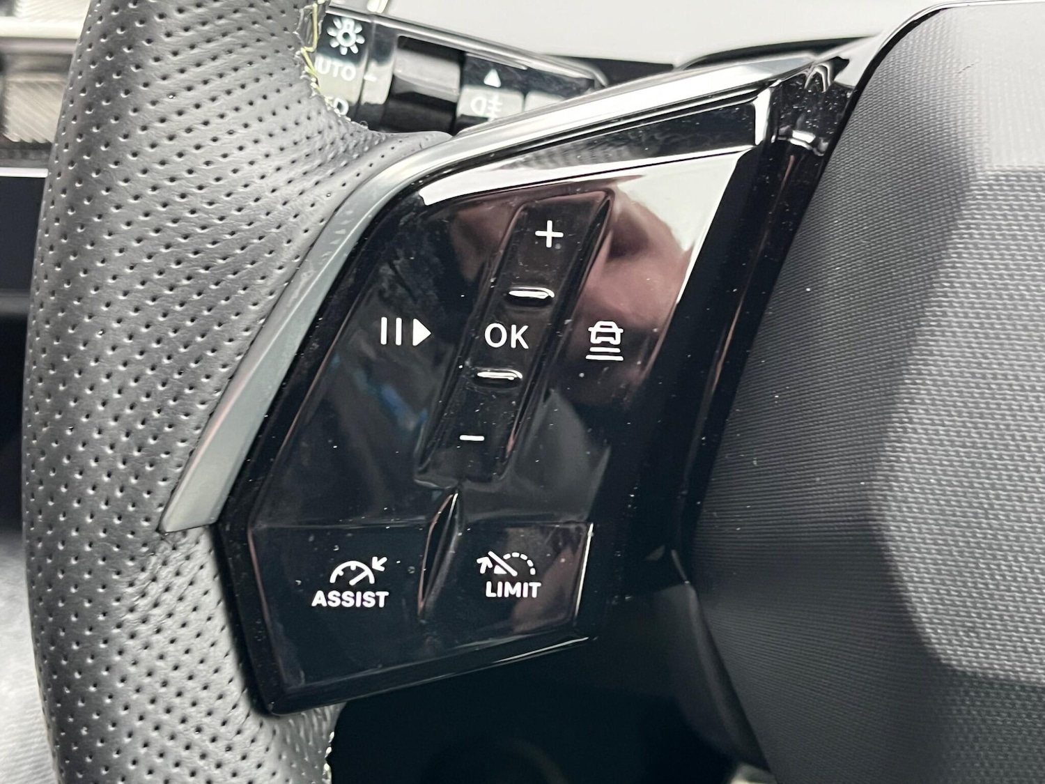 Used Peugeot 3008 for sale - 76727350: Photo 50