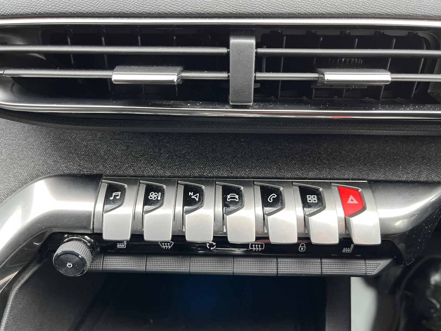 Used Peugeot 3008 2020 for sale - 76499740: Photo 30