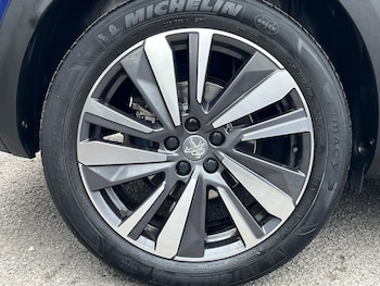 Used Peugeot 3008 2020 for sale - 76499740: Photo