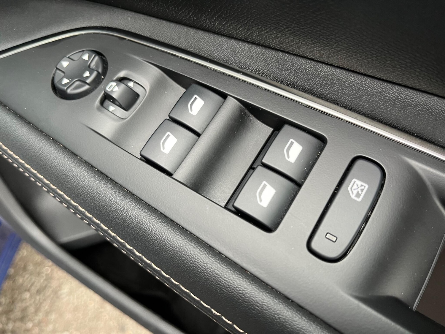 Used Peugeot 3008 2020 for sale - 76499740: Photo 50