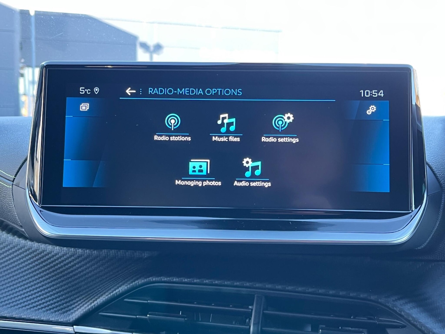 Used Peugeot 2008 2022 for sale - 76689301: Photo 24