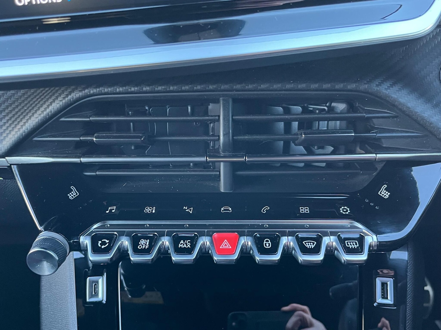 Used Peugeot 2008 2022 for sale - 76689301: Photo 43