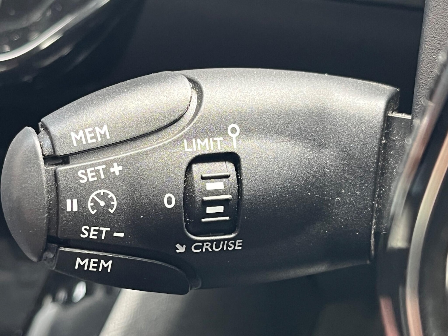 Used Peugeot 2008 2022 for sale - 76189614: Photo 54