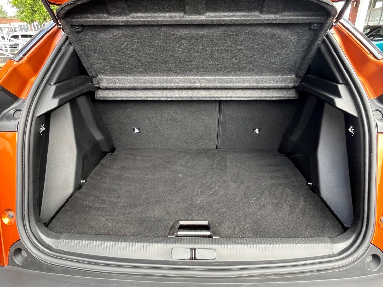 Used Peugeot 2008 2022 for sale - 76189614: Photo 8