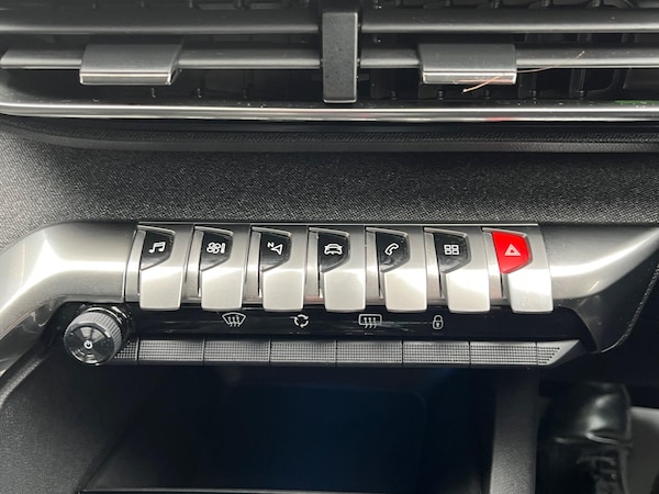 Used Peugeot 3008 2022 for sale - 76295311: Photo 34
