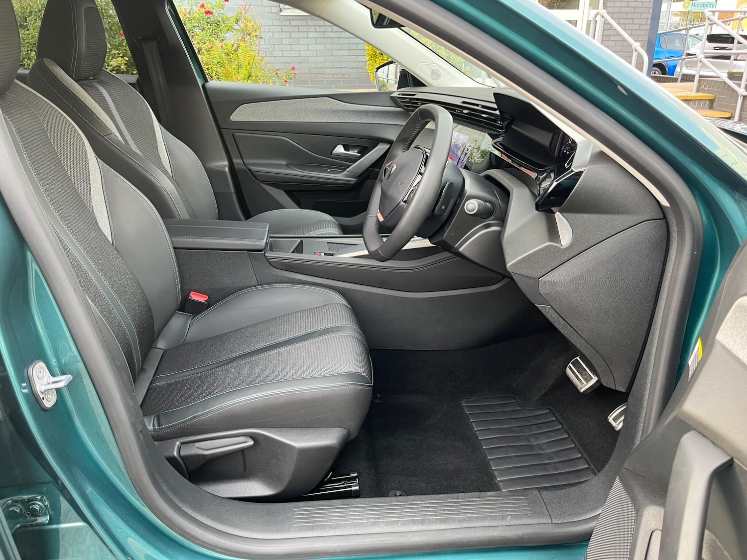 Used Peugeot 308 SW 2024 for sale - 76422493: Photo 12