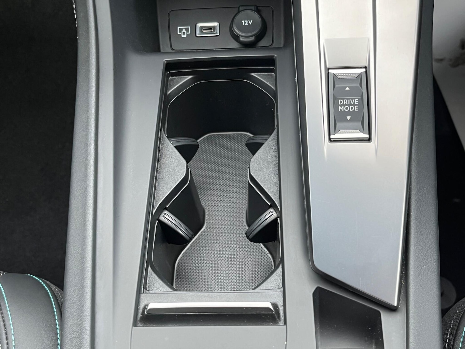 Used Peugeot 308 SW 2024 for sale - 76422493: Photo 47