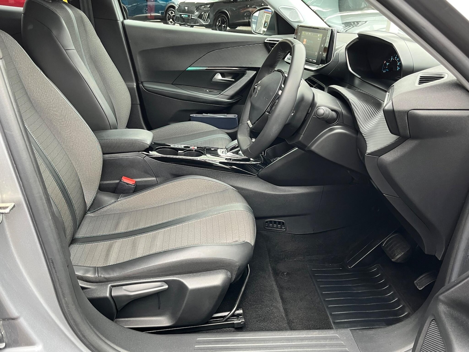 Used Peugeot E-2008 for sale - 76728138: Photo 13