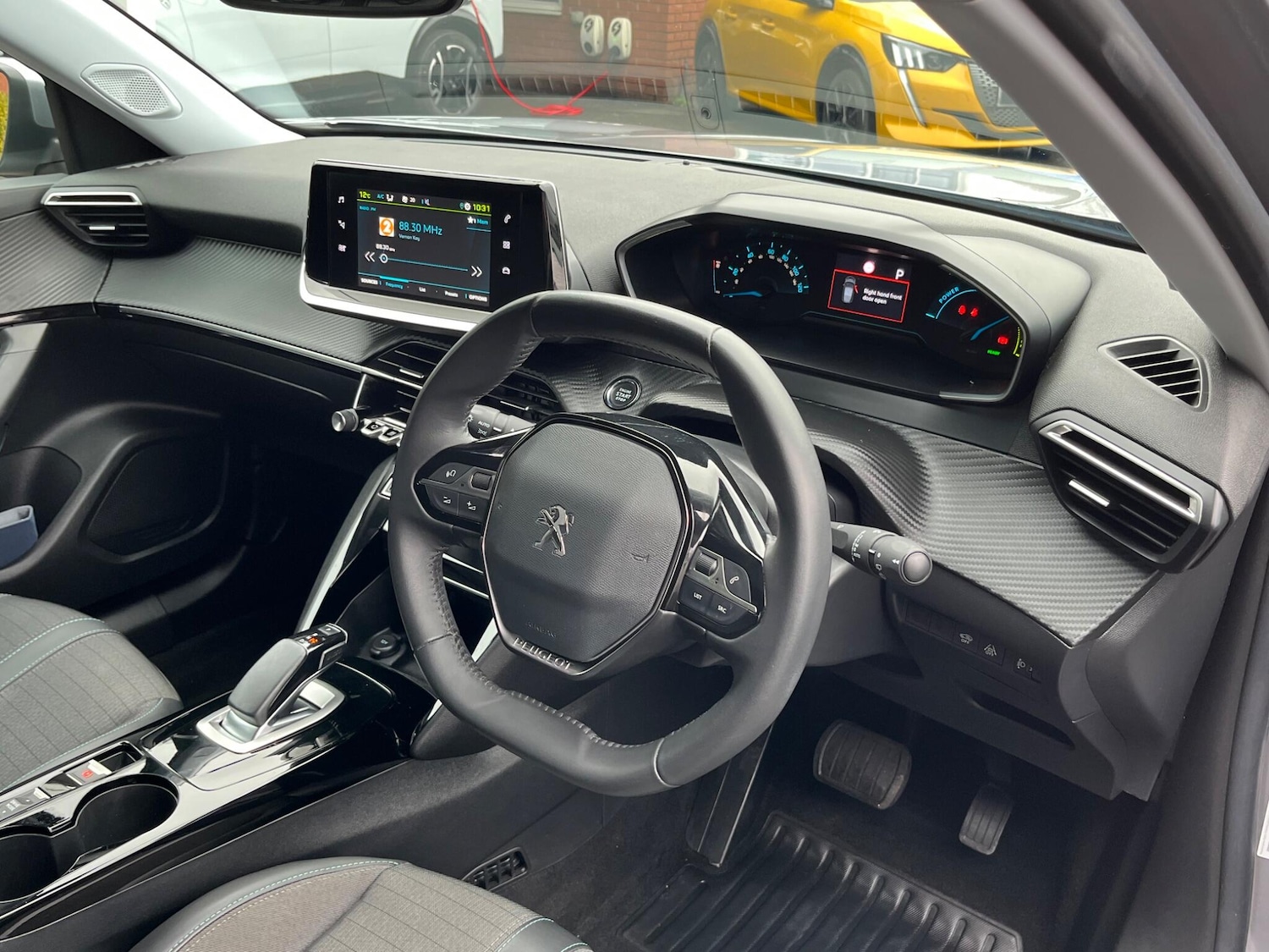 Used Peugeot E-2008 for sale - 76728138: Photo 19