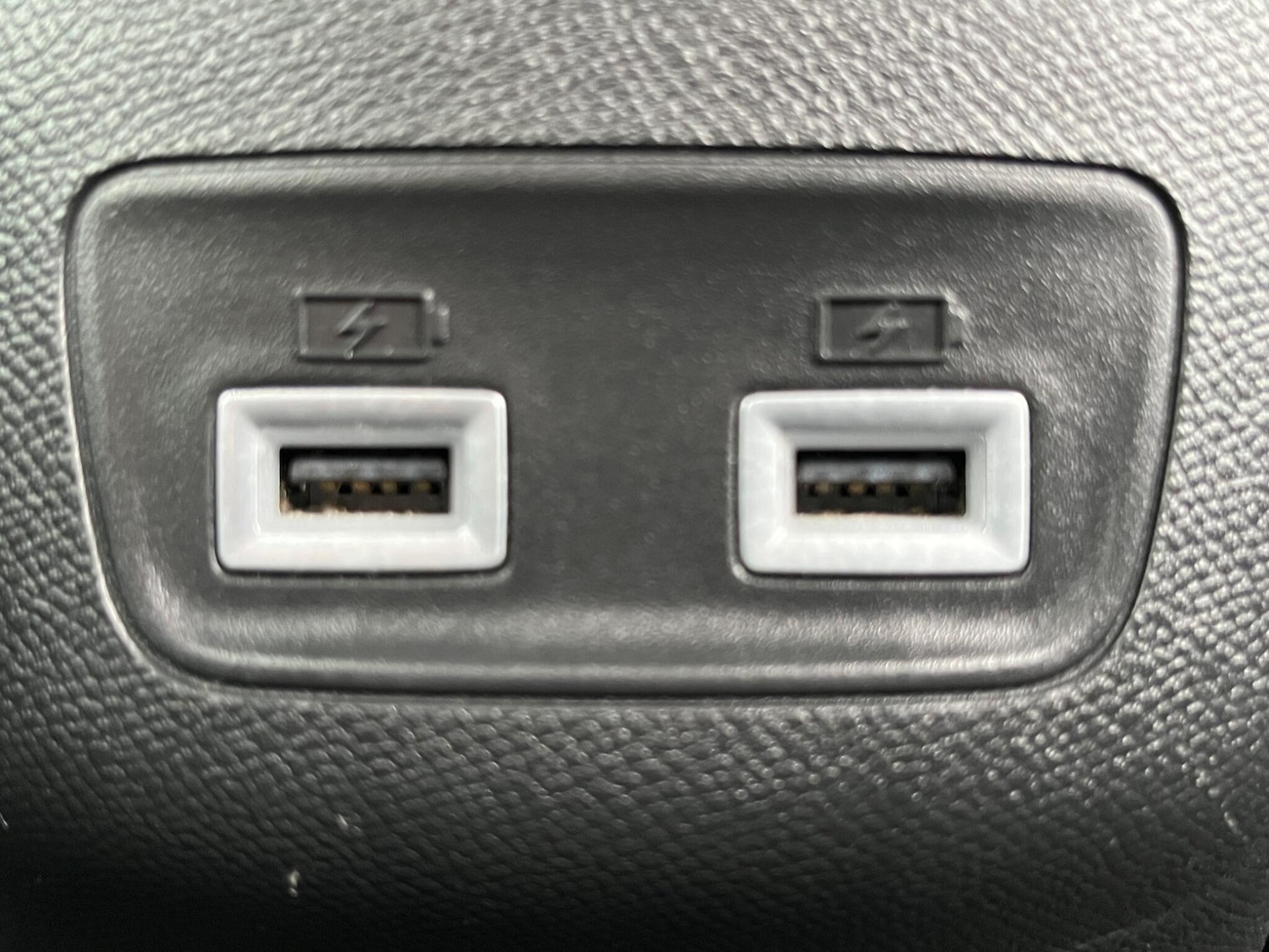 Used Peugeot E-2008 for sale - 76728138: Photo 22