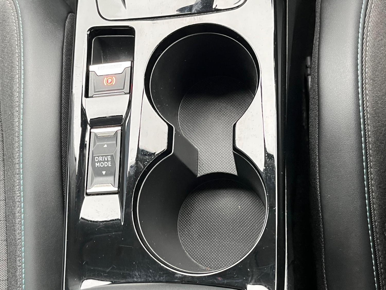 Used Peugeot E-2008 for sale - 76728138: Photo 47