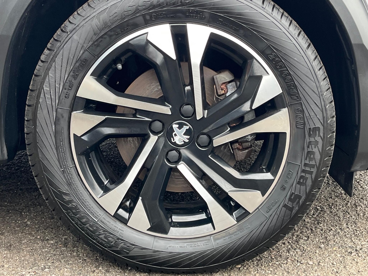 Used Peugeot E-2008 for sale - 76728138: Photo 5