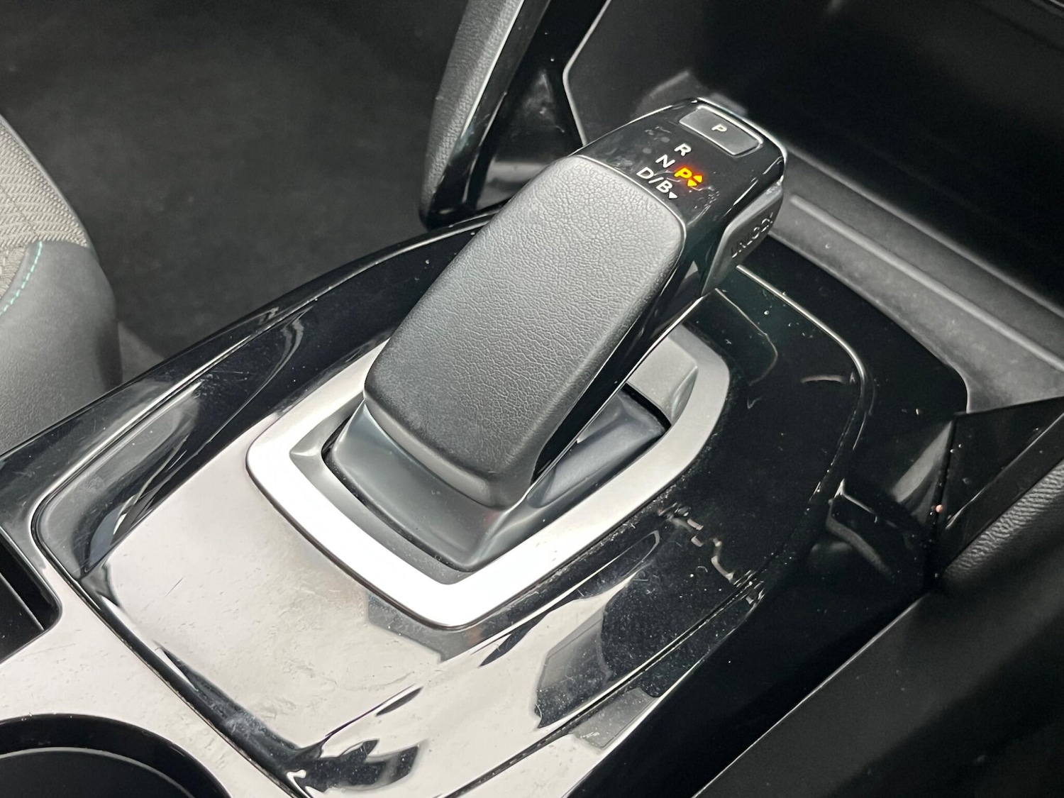 Used Peugeot E-2008 for sale - 76728138: Photo 50