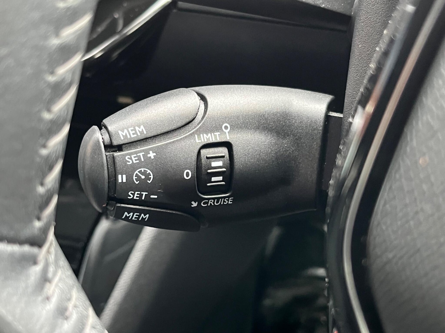 Used Peugeot E-2008 for sale - 76728138: Photo 51